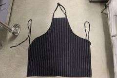 All to go - striped aprons