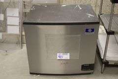 Manitowoc IY0906W-291 water cooled 900# ice cuber head - mfg date of 1801