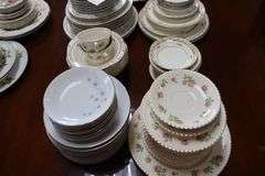 All to go - assorted fine China