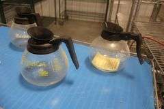 All to go - (4) Glass coffee pots