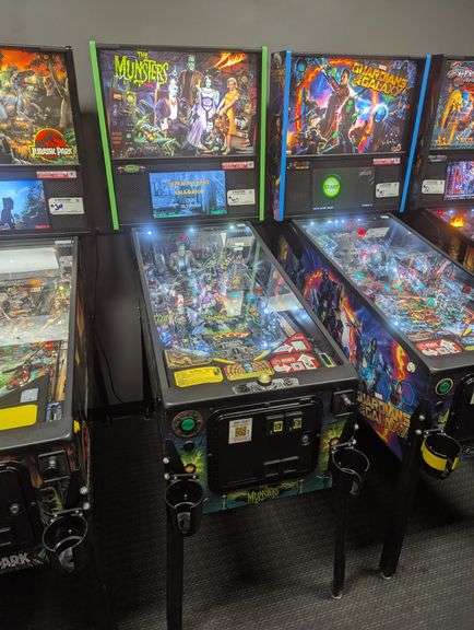 2015?? Stern PINBALL I-00L1* MUNSTERS PRO coin operated pinball game - S/N: 288555 - set up for 984 tokens