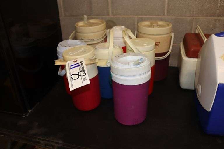 All to go - 8 assorted drinking coolers