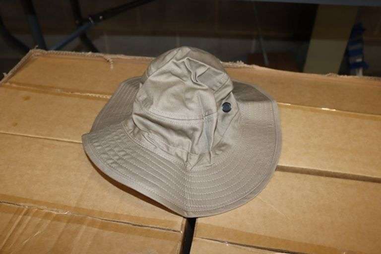 Case to go - Khaki bucket hats