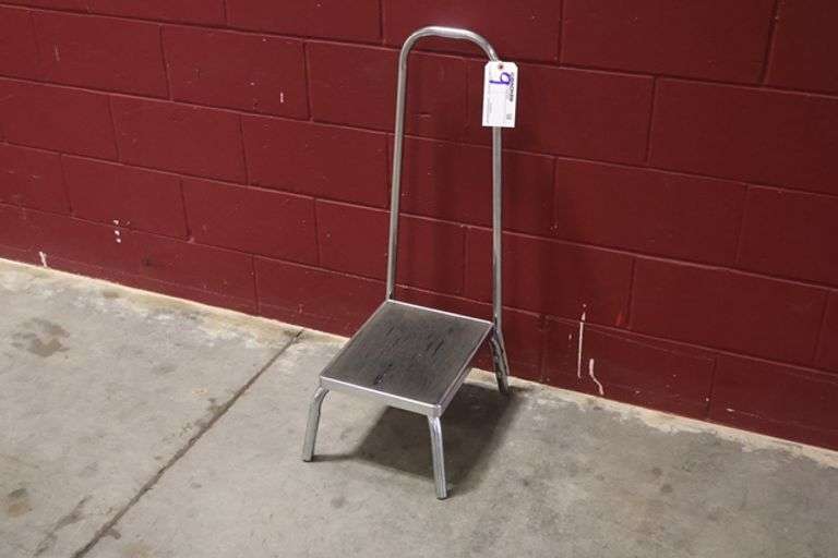 Chrome metal step stool with handle
