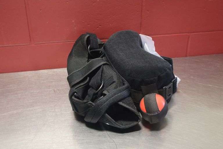 New Donjoy large ultra sling