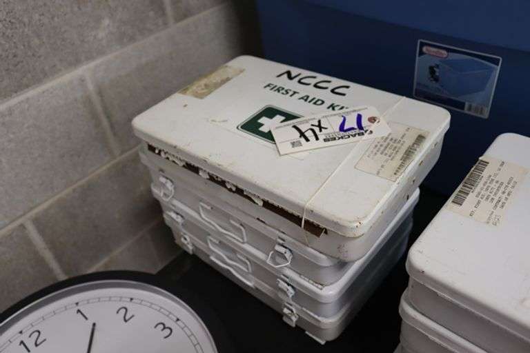 Times 4 - Empty metal first aid kits