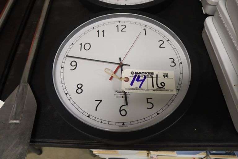 Skil Craft 16" wall clock