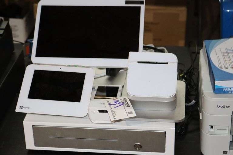 Clover POS register system with touch screen monitor, 2 touch screen credit card machine pads, slip printer, & cash drawer