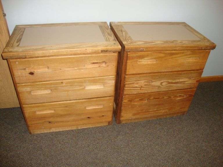 Pr of Well-Built Solid Fir/Pine Dressers