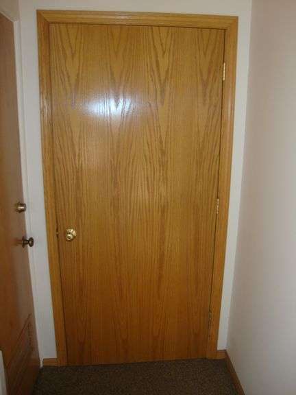 Lot of 3 Oak 36" Doors and trim, 1 - LH and 2 - RH