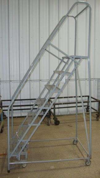 Cotterman Warehouse Ladder, 450lb capacity, 24" wide steps, approx. 70" to top of platform