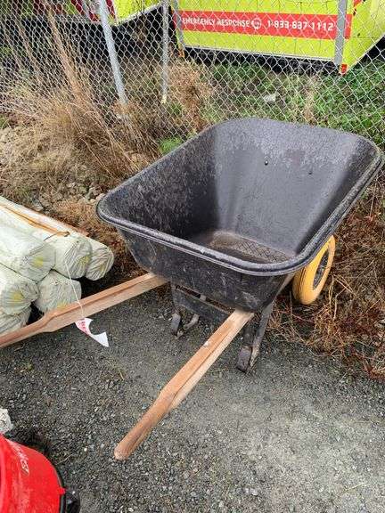 Terra Tuff Large Wheel Barrow