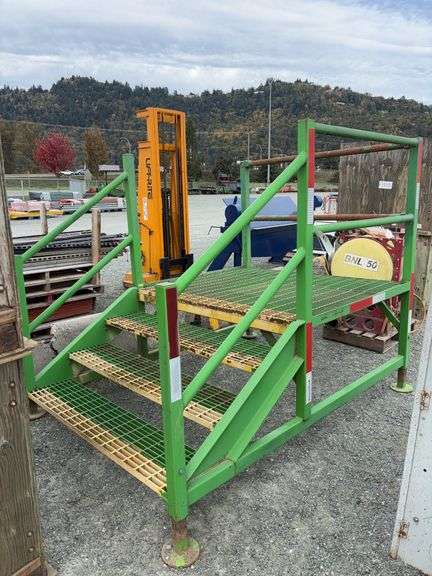 Heavy Duty Steel Staircase With Landing