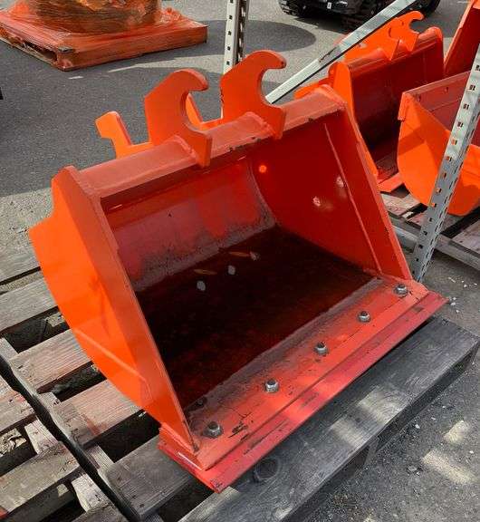 Kubota KX057 36” Ditching Bucket Approx. Value $2,400