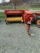 New Holland Hayliner 316 Baler