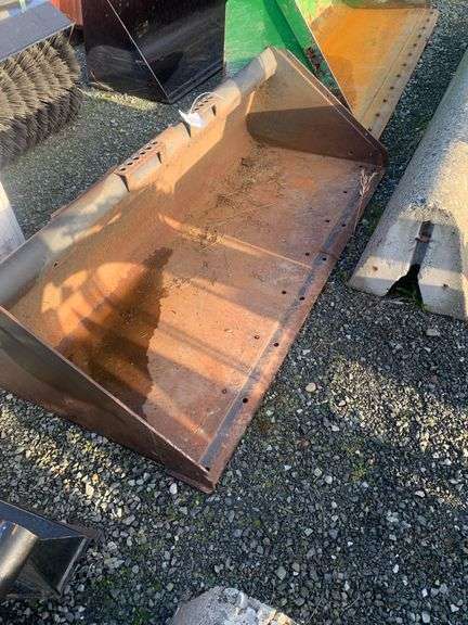 Bobcat Bucket 72" Skidsteer Attachment