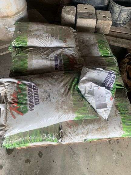 Rich Grow Fertilizer 24-11-11+1.5Mg+3.55