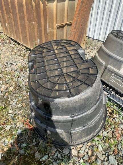 Rubber Maid 150 Gallon Water Trough