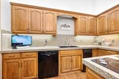 715 S Hawkins Ln, Goddard, KS 67052