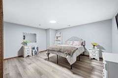715 S Hawkins Ln, Goddard, KS 67052