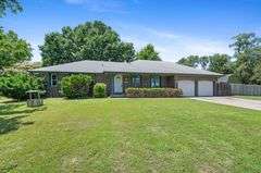 319 S Jonathan St, Maize, KS 67101