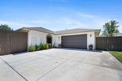 217 S Maple Dunes St, Wichita, KS 67235