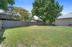 319 S Jonathan St, Maize, KS 67101