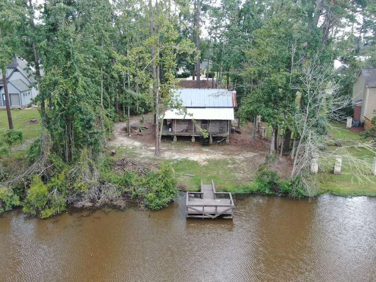 247 Wilmar Ave, Douglas, GA 31533