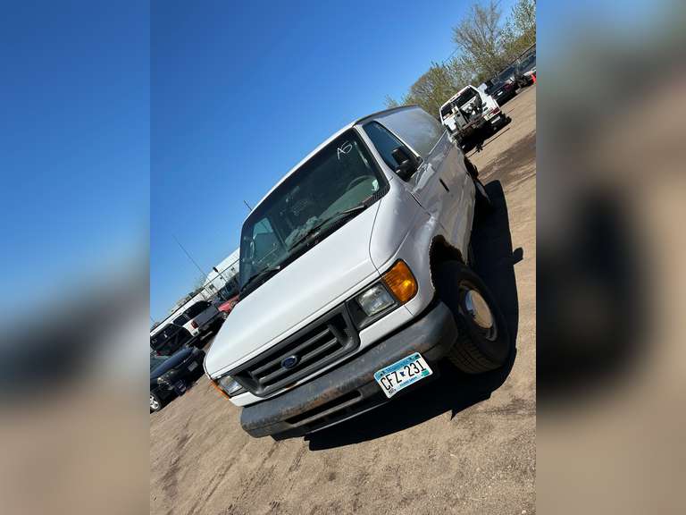 2004  FORD  E-250