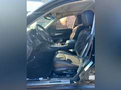 2011  INFINITI  M37