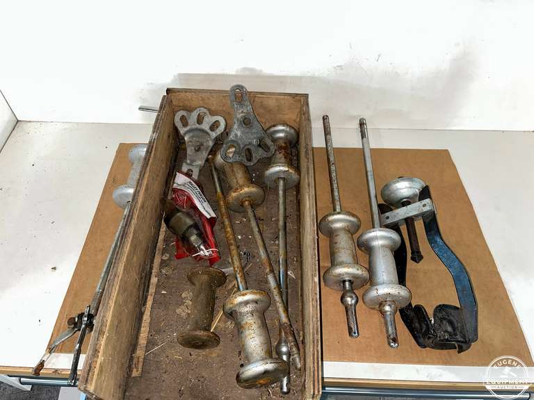 Lot of Pullers