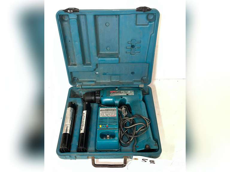 Makita Cordless Drill w/ 2 Batteries & Charger
