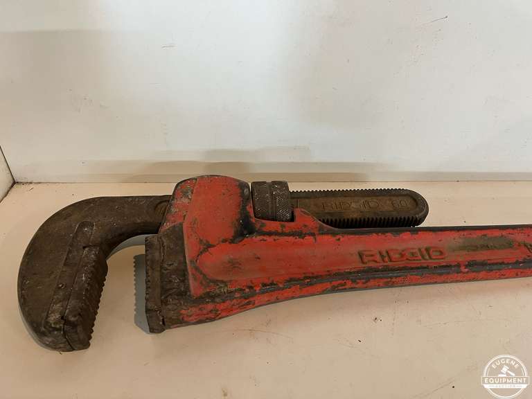 60” Pipe Wrench
