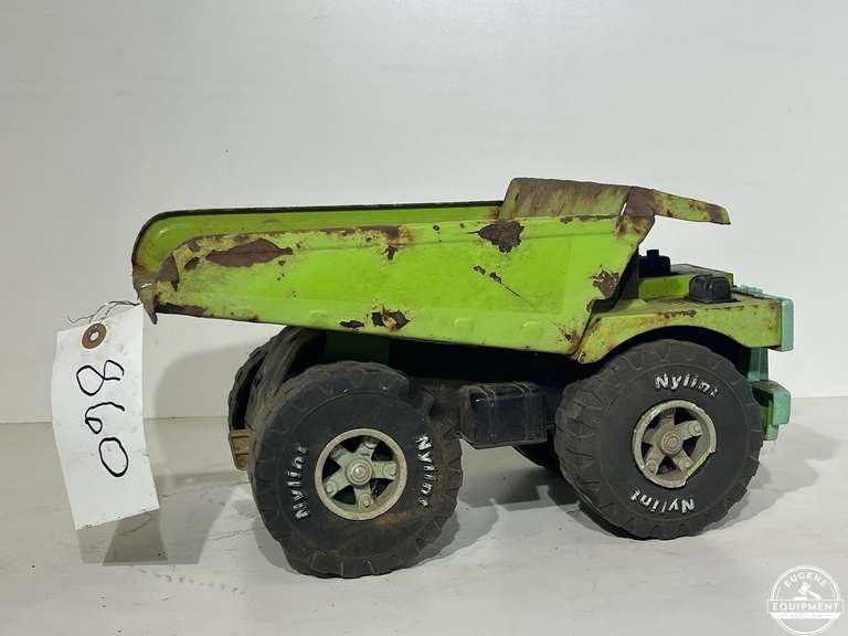 Nylint Dump Truck