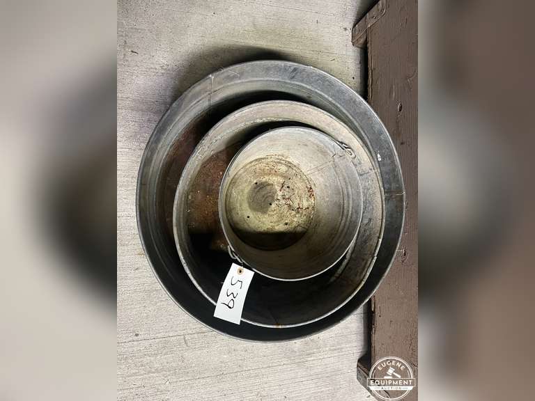 Round Metal Tubs