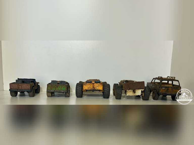 Vintage Tonka Jeeps