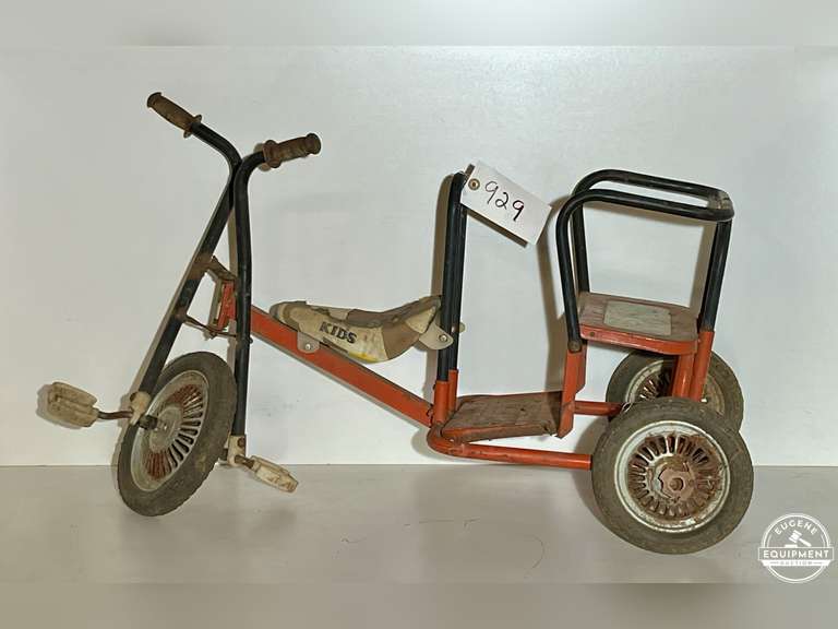 Antique 2 Seater Trike
