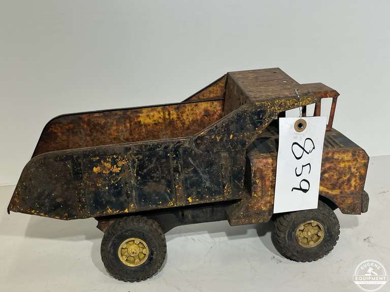 Nylint Dump Truck