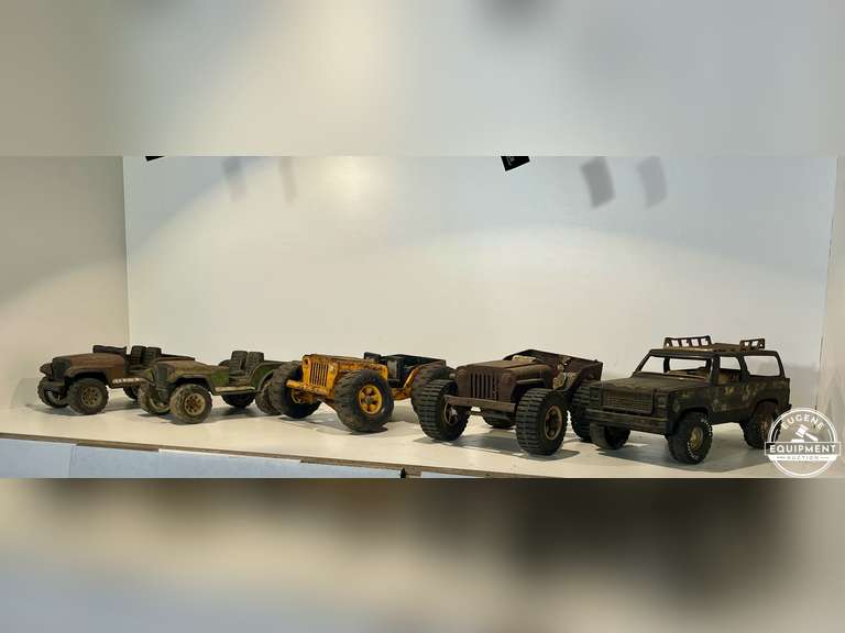 Vintage Tonka Jeeps