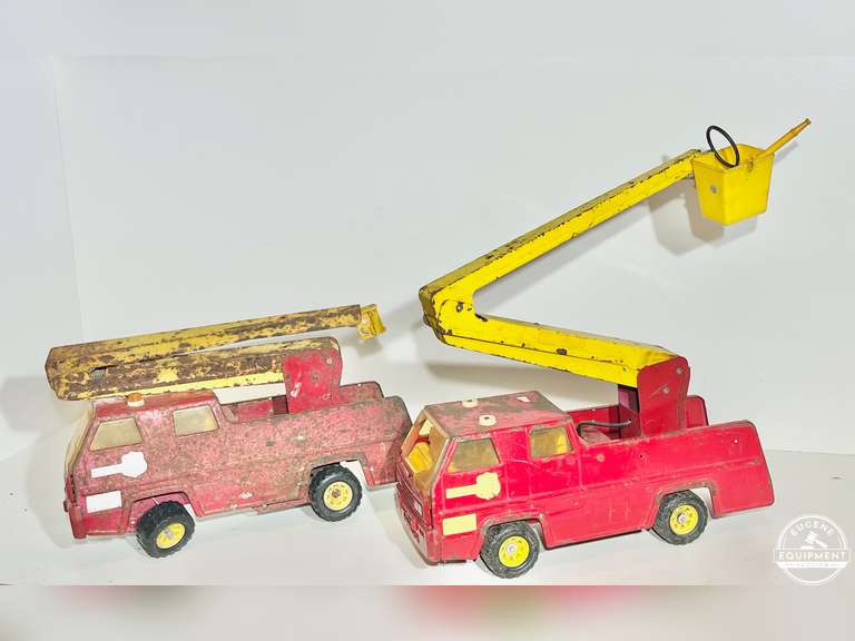 2 1970's TOnka Snorkle Fire Trucks (1 Has Hose & Nozzle That Can Spray Water)