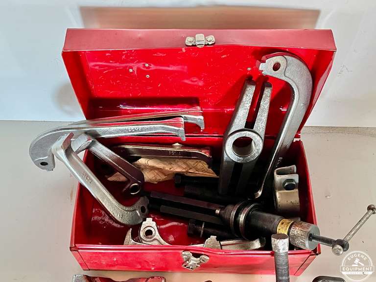 Metal Tool Box & Contents
