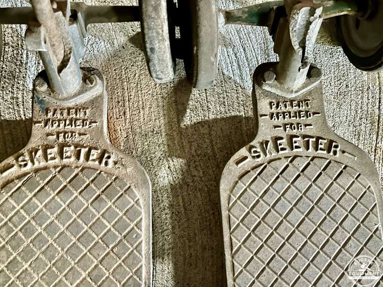 Metal Skeeter Skooters
