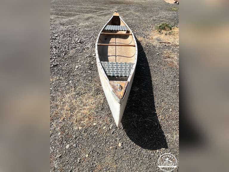 16' Canoe