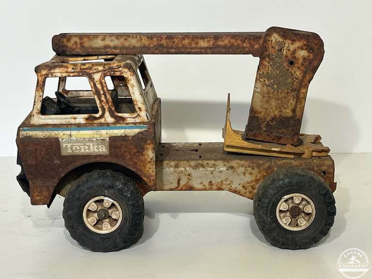 1970's Mighty Tonka Chevron Tow Truck