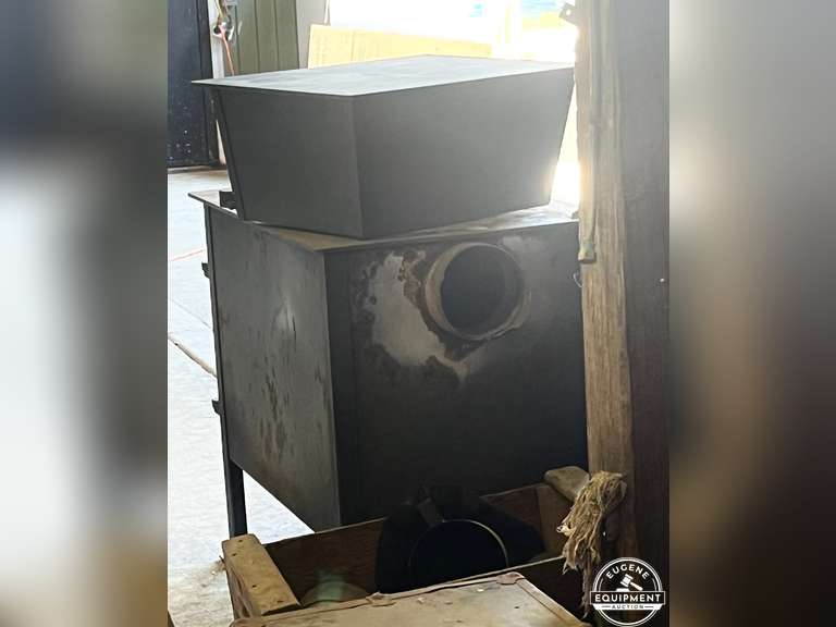 Schrader Home Baker Wood Stove