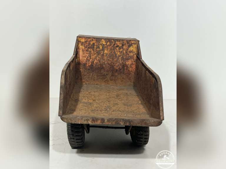 Nylint Dump Truck