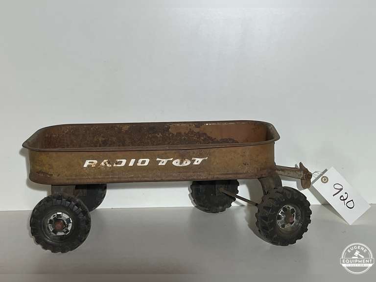 Small Radio Flyer Wagon