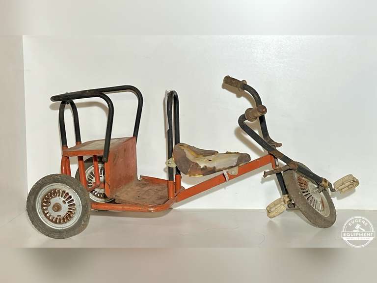 Antique 2 Seater Trike