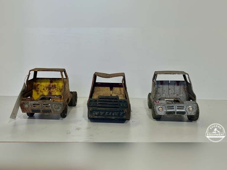 Semi Trucks (2 Tonka, 1 Nylint)