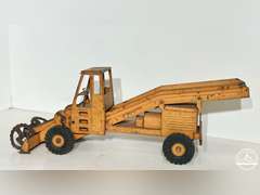 1957 Adams-Nylint Travel Loader
